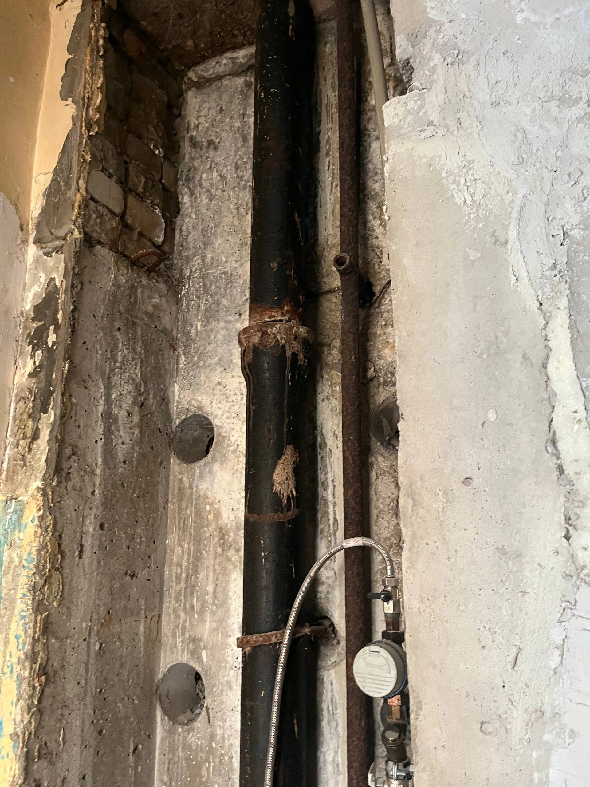 Stojak paigaldus ja remont Tallinnas - ToruGrupp professionaalne santehnik